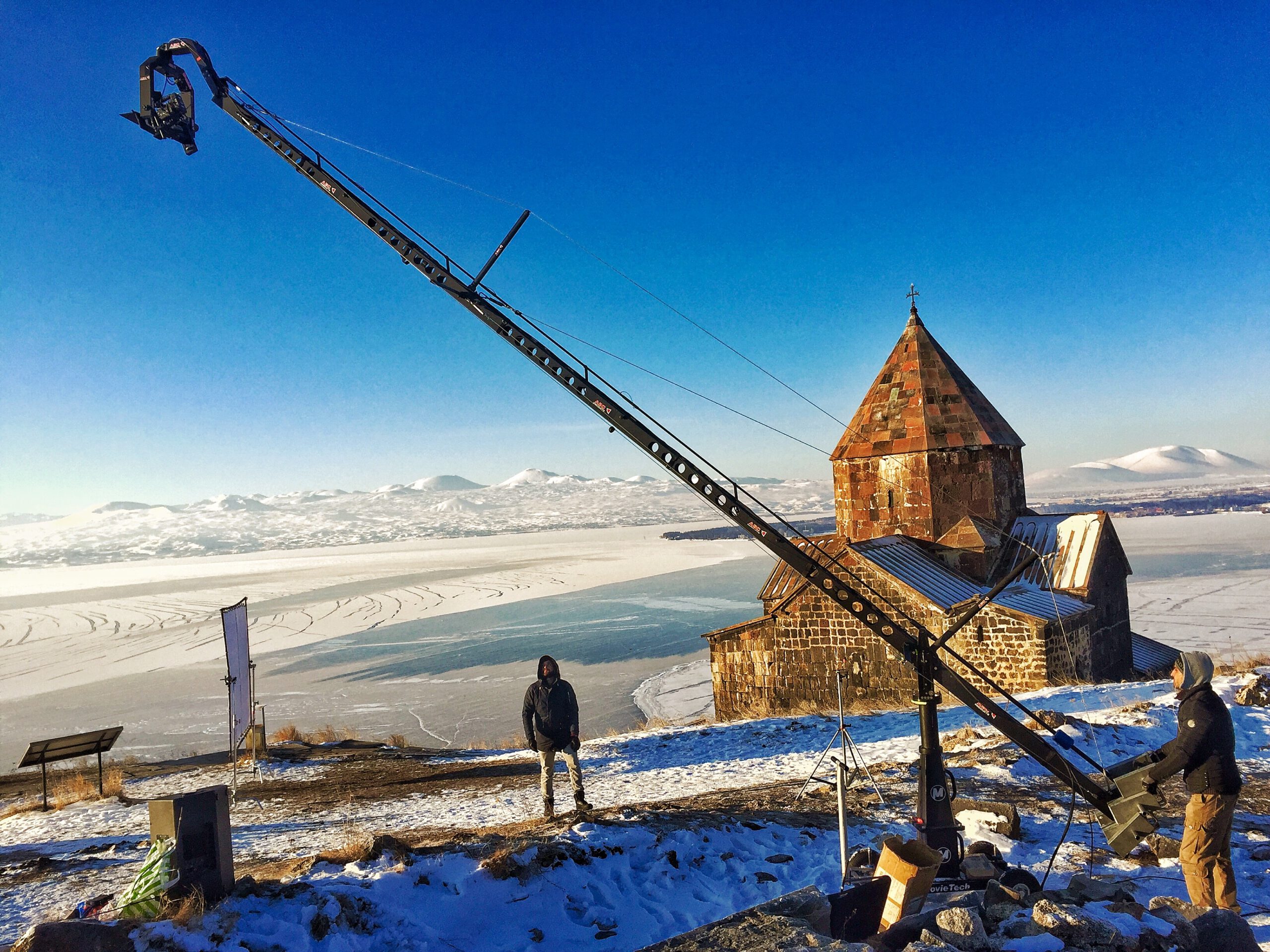 FullSizeRender Kran 100- Armenien Ara Hovhannisyan, Freigegeben